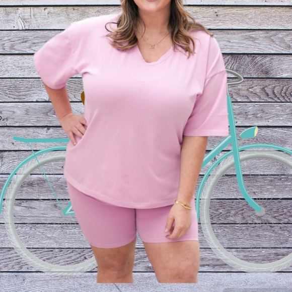 Nwt 🩷 bebe Sports Logo Pink Biker Plus Shorts Sz 2X - Picture 4 of 5